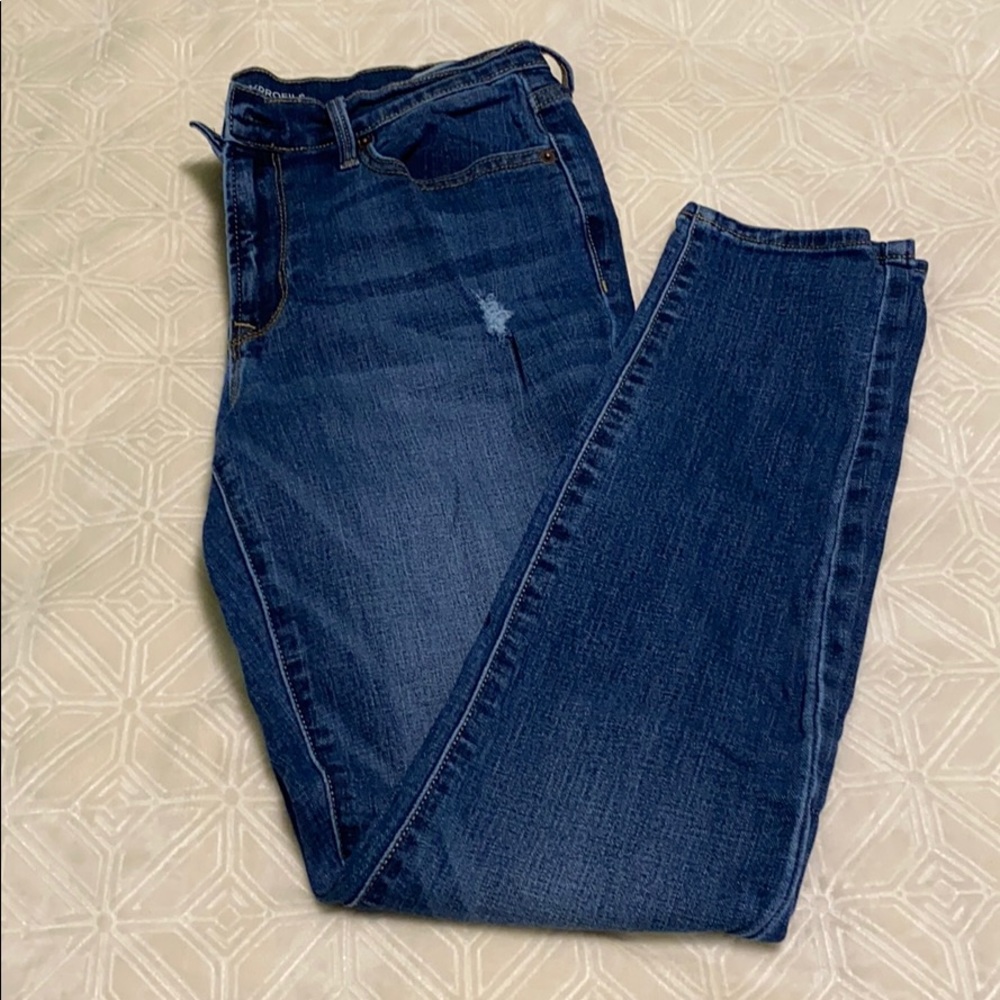 Old Navy Mid Rise Curvy Profile Skinny Jeans